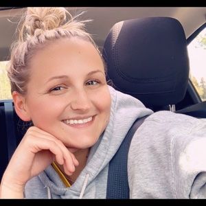 Meet your Posher, Jenna